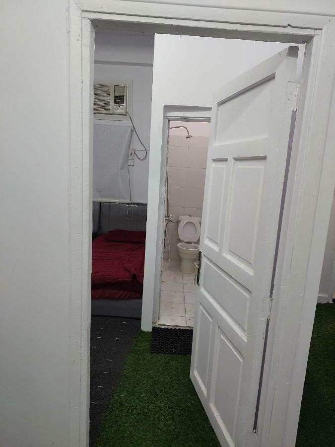 غرف مفروشة للايجار اليومي والشهري Medina Luaran gambar